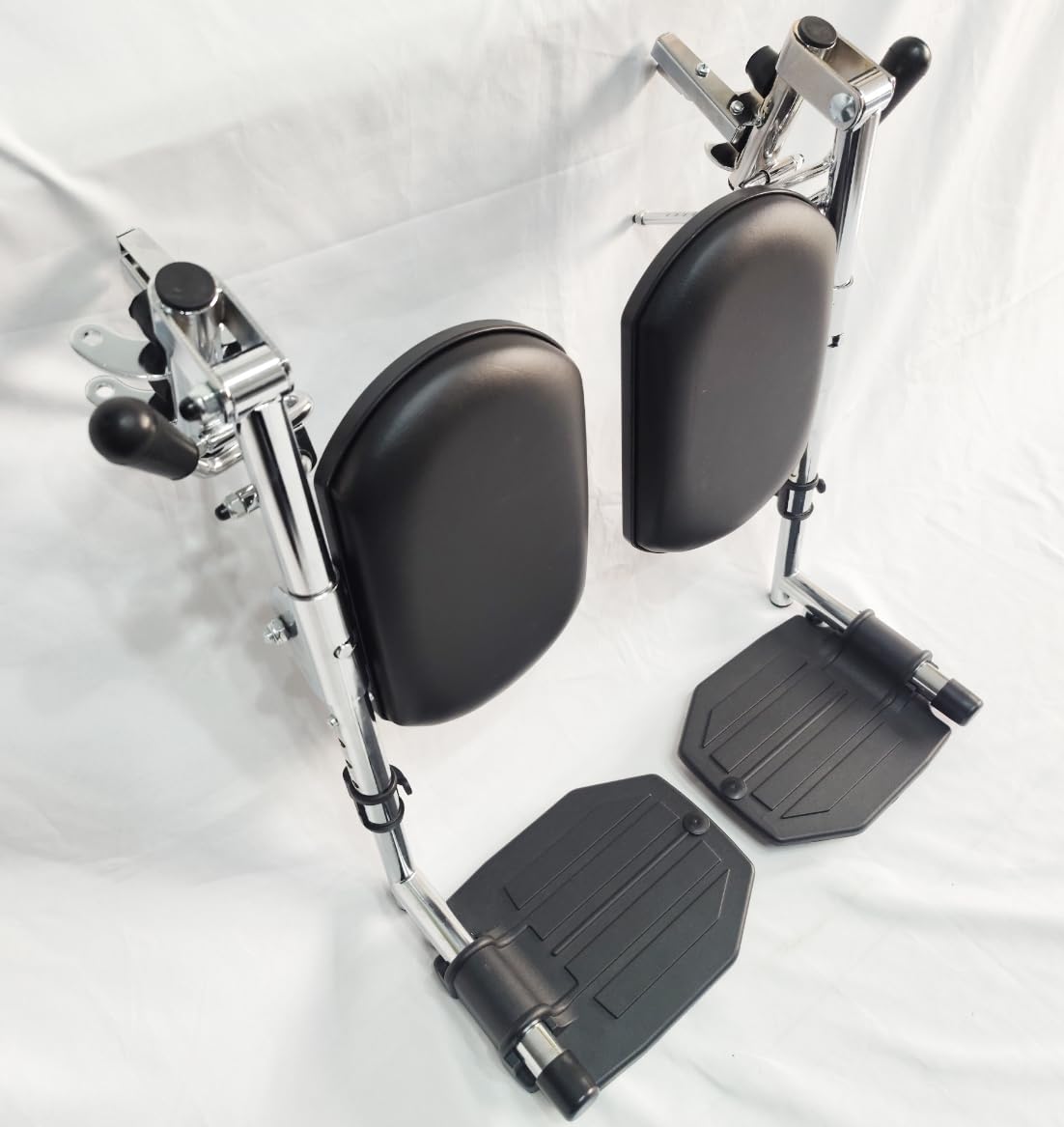 Heavy Duty Wheelchair with Elevating Legs and Aluminum Footplates X121